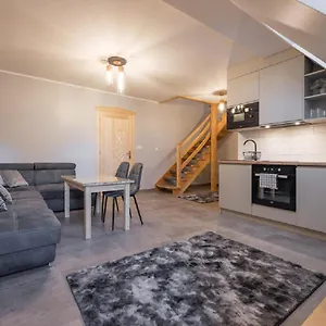 https://apartamenty-dwupoziomowe-u-anusia.zakopanehotels.org